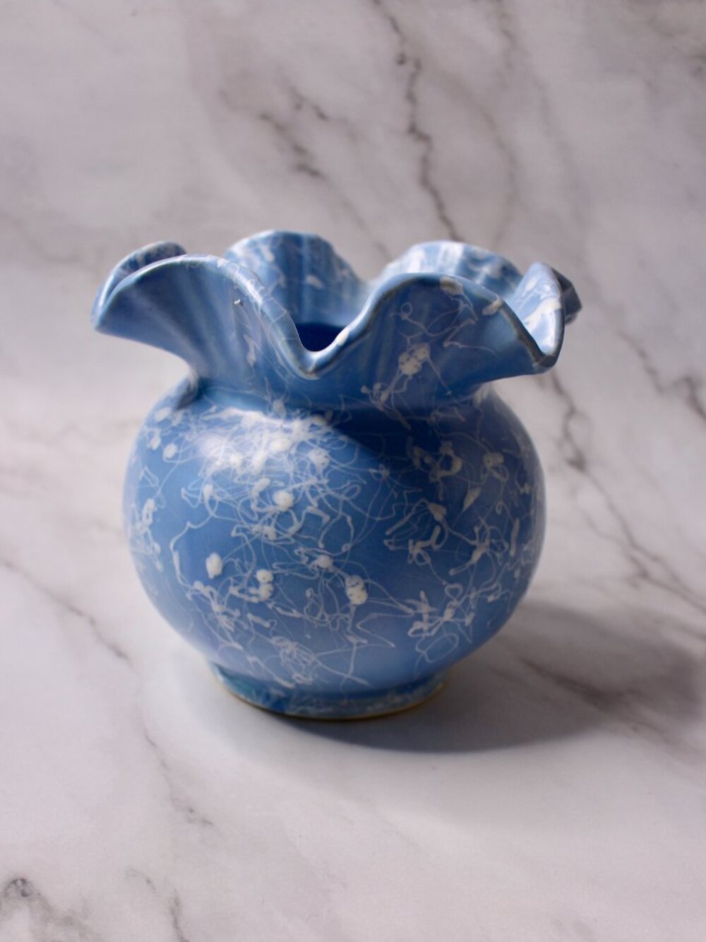 Shawnee Blue and White Cameo Ware Rose Bowl - 2502